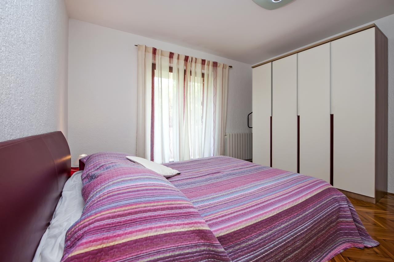 Cerin Apartment โรวีน ภายนอก รูปภาพ