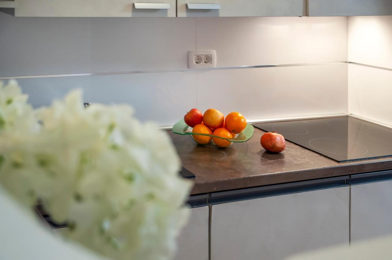 Cerin Apartment โรวีน ภายนอก รูปภาพ